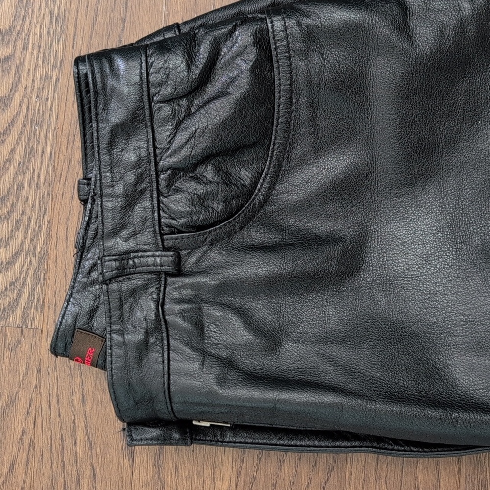 Danier Black Leather High Rise Straight Leg Pants Fits Modern Size 6 - Picture 6 of 8